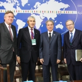 Photo 13 of 18 - Présidents Wilfried Martens Amine Gemayel Ferdinando Casini et SG Antonio Lopez 27012012