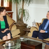 Photo 50 of 110 - Ambassadrice du Canada Hillary Childs Adams 19092013