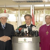Photo 6 of 18 - Monseigneur Robert Vitello 25022012