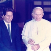 Photo 29 of 88 - Pape Jean Paul II 28111983